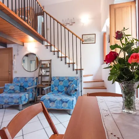 Casa Zu Peppino * ליפארי