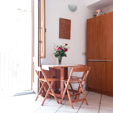 Casa Zu Peppino Apartment